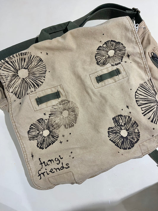 Forager's Messenger Bag