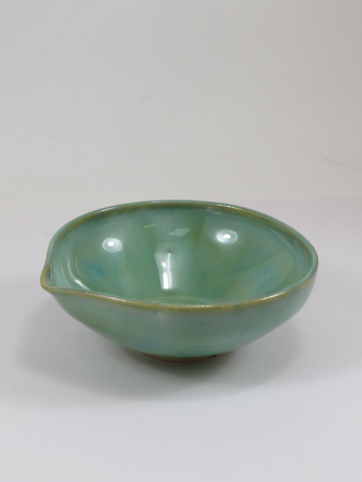 Jade Matcha Whisking Bowl