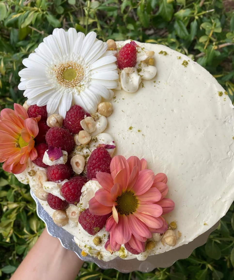 Custom Cakes by Amanita Haus