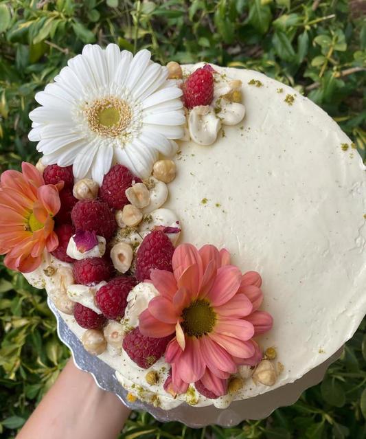 Custom Cakes by Amanita Haus